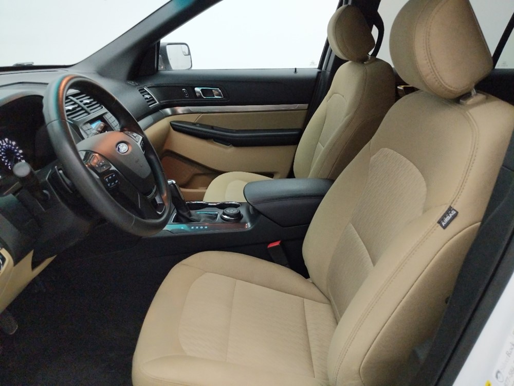 2016 Ford Explorer - Driver Front Seat