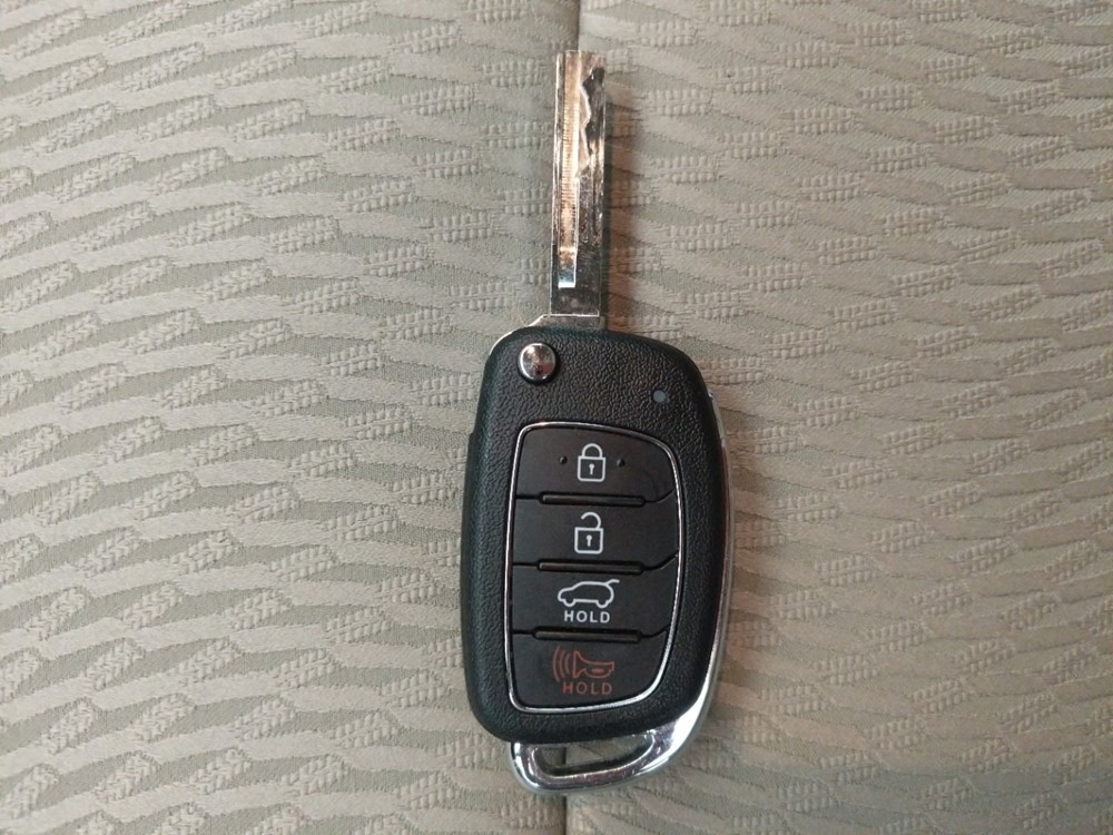 2017 Hyundai Santa Fe - Keys