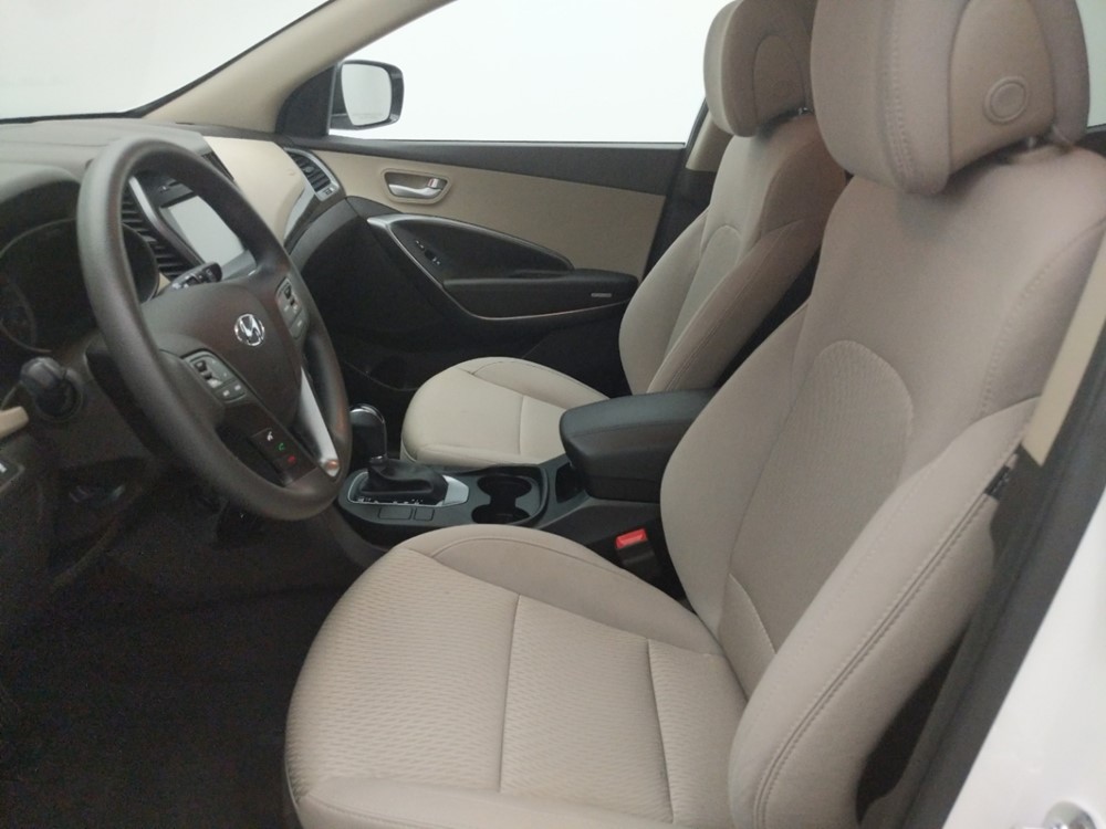 2017 Hyundai Santa Fe - Driver Front Seat