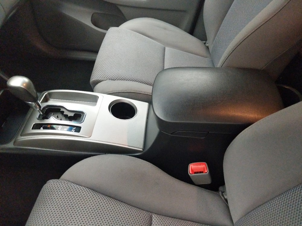 2013 Toyota Tacoma - Center Console/Cup Holders
