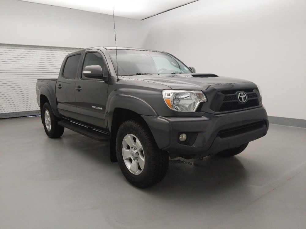 2013 Toyota Tacoma - Passenger Front Bumper