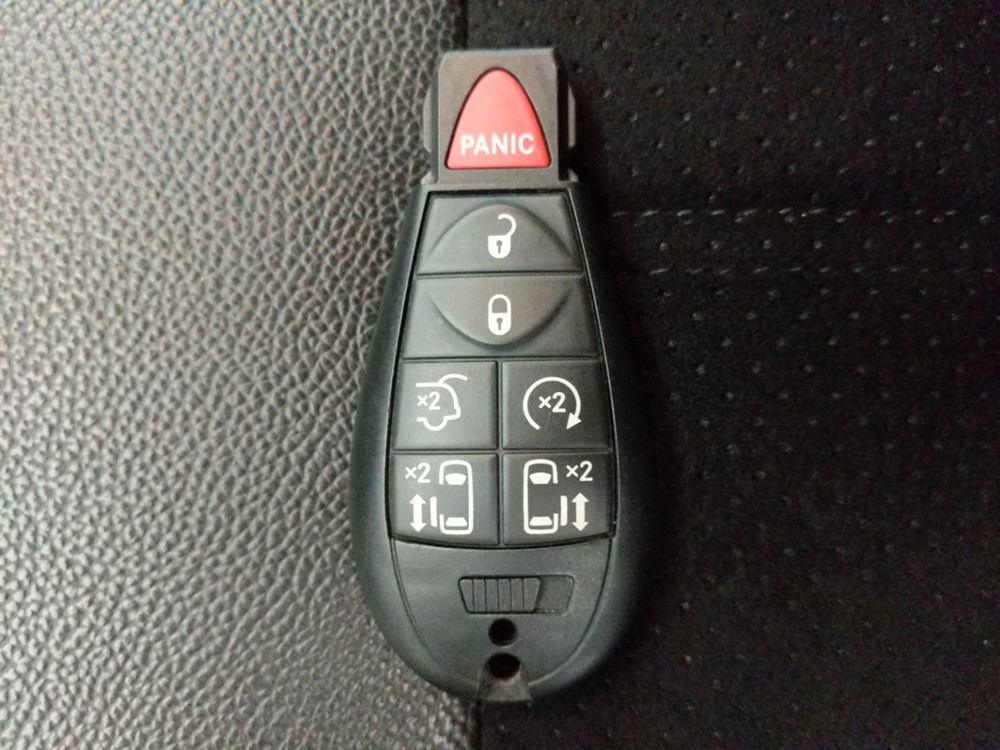 2018 Dodge Grand Caravan - Keys