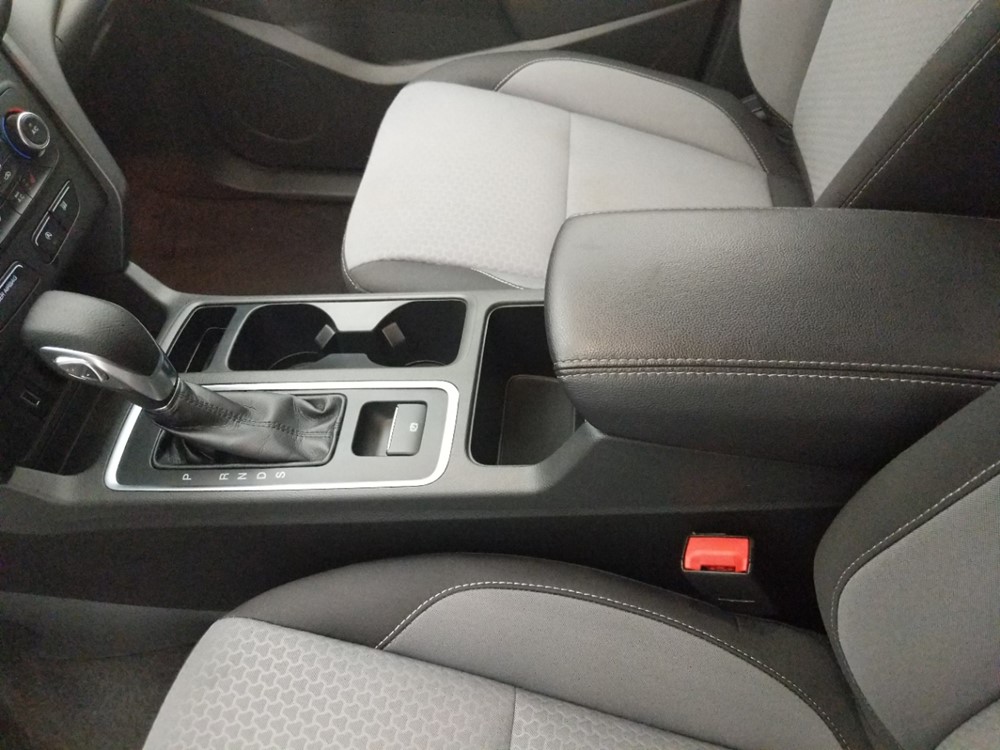 2018 Ford Escape - Center Console/Cup Holders