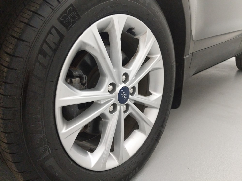 2018 Ford Escape - Wheel