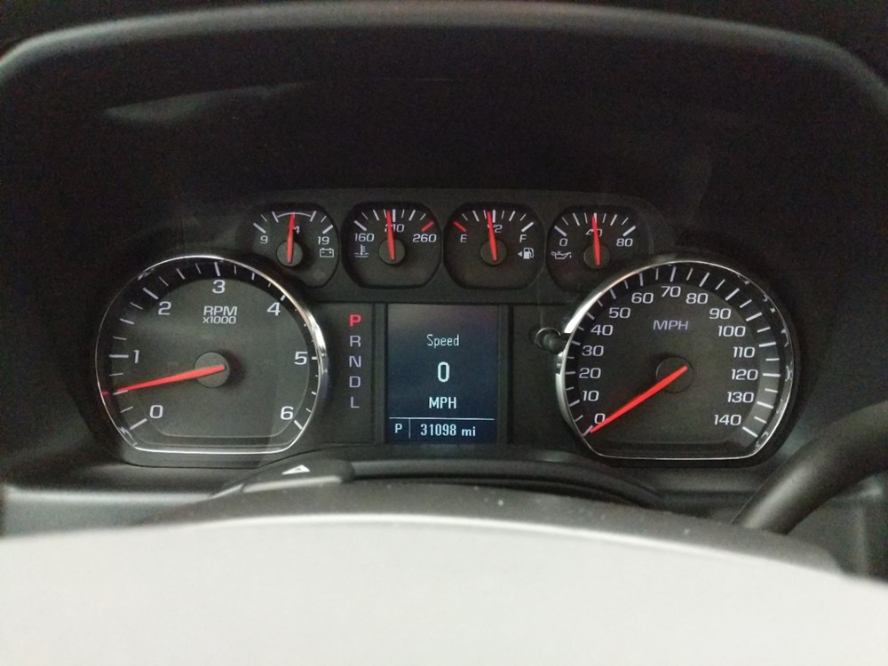 2017 Chevrolet Silverado 1500 - Odometer Close Up