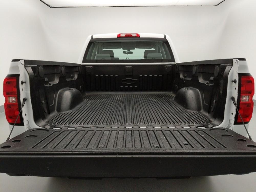 2017 Chevrolet Silverado 1500 - Trunk