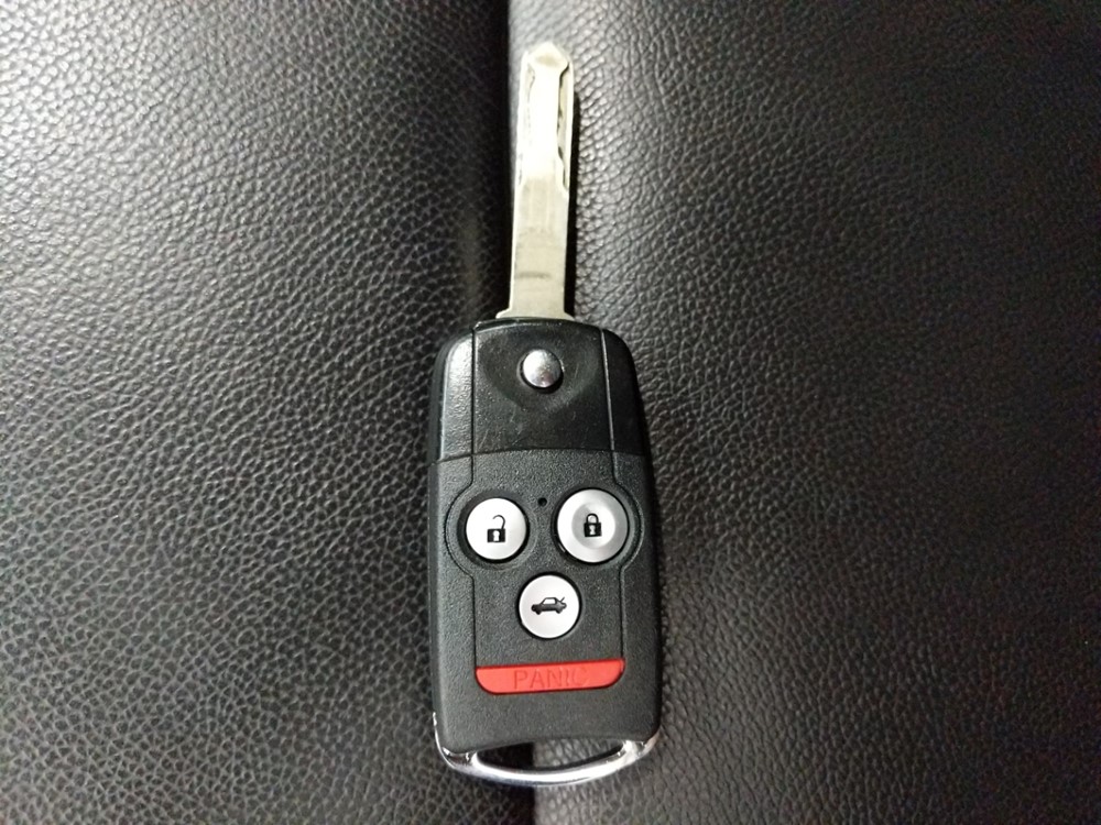 2011 Acura TL - Keys