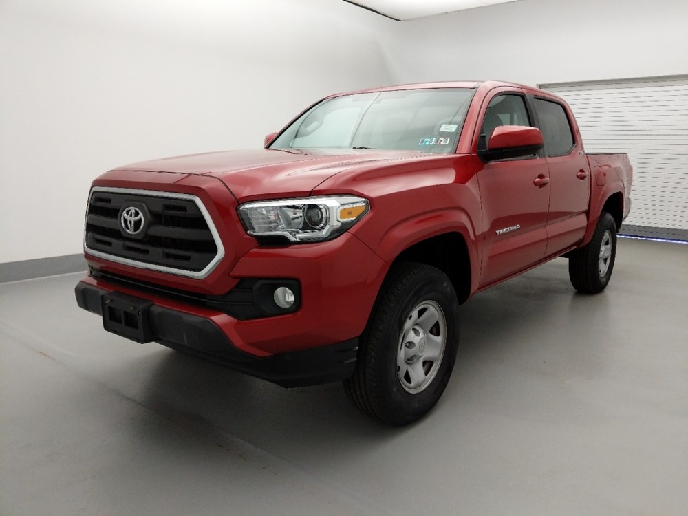 Used 2016 Toyota Tacoma Driver Front Bumper