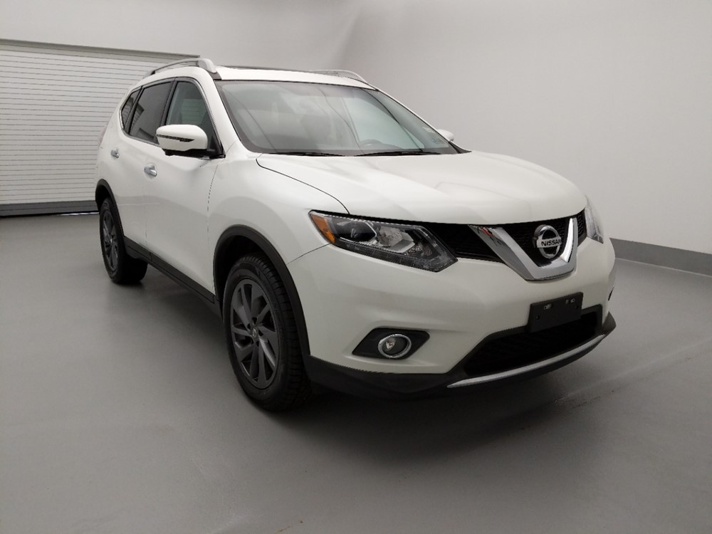 2016 Nissan Rogue - Passenger Front Bumper