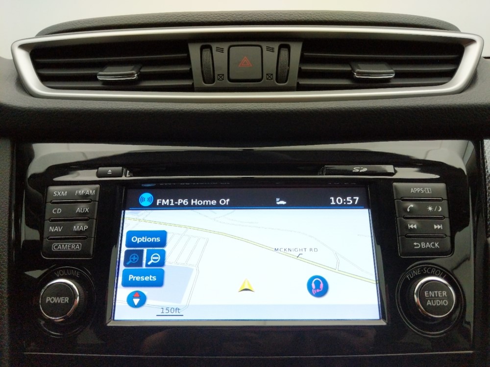2016 Nissan Rogue - Stereo Package
