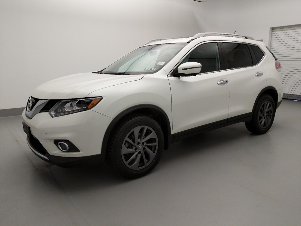 2016 Nissan Rogue - Driver Front Side