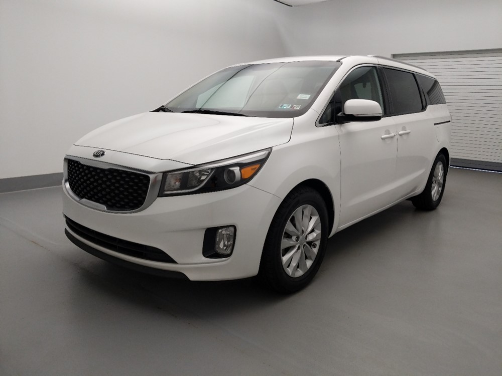 Used 2016 Kia Sedona Driver Front Bumper