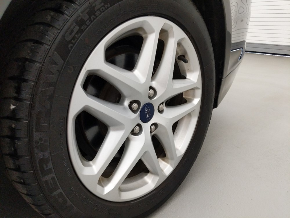 2016 Ford Fusion - Wheel