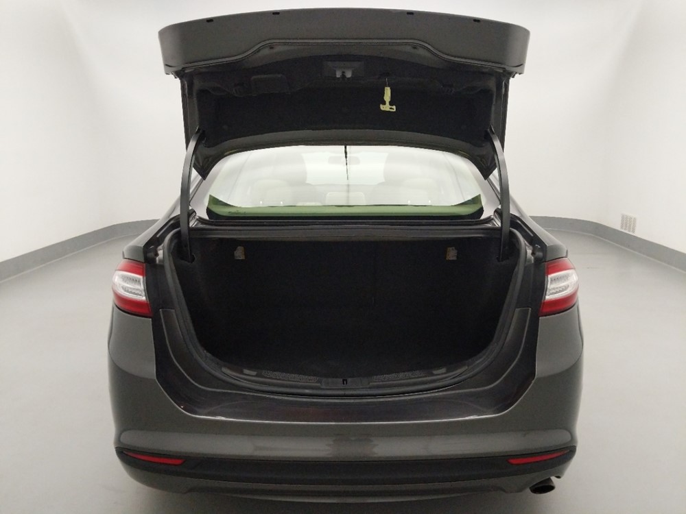 2016 Ford Fusion - Trunk