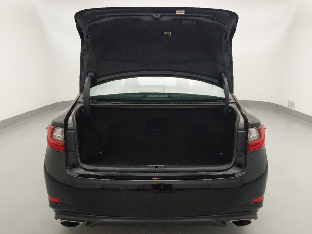 2016 Lexus ES 350 - Trunk