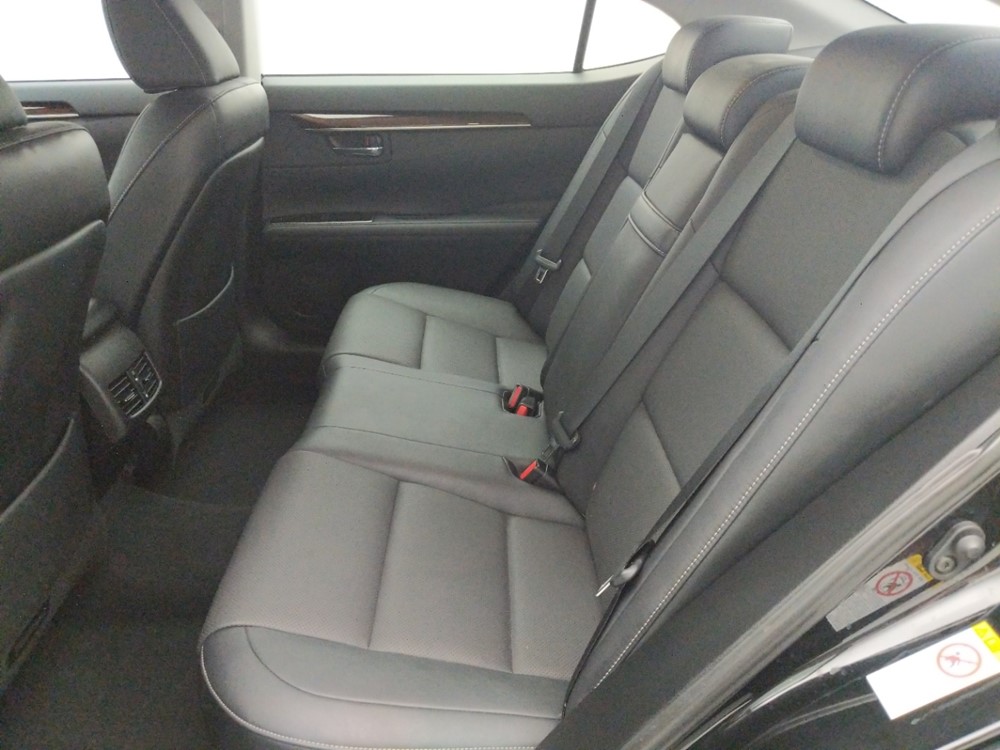 2016 Lexus ES 350 - Driver Rear Seat