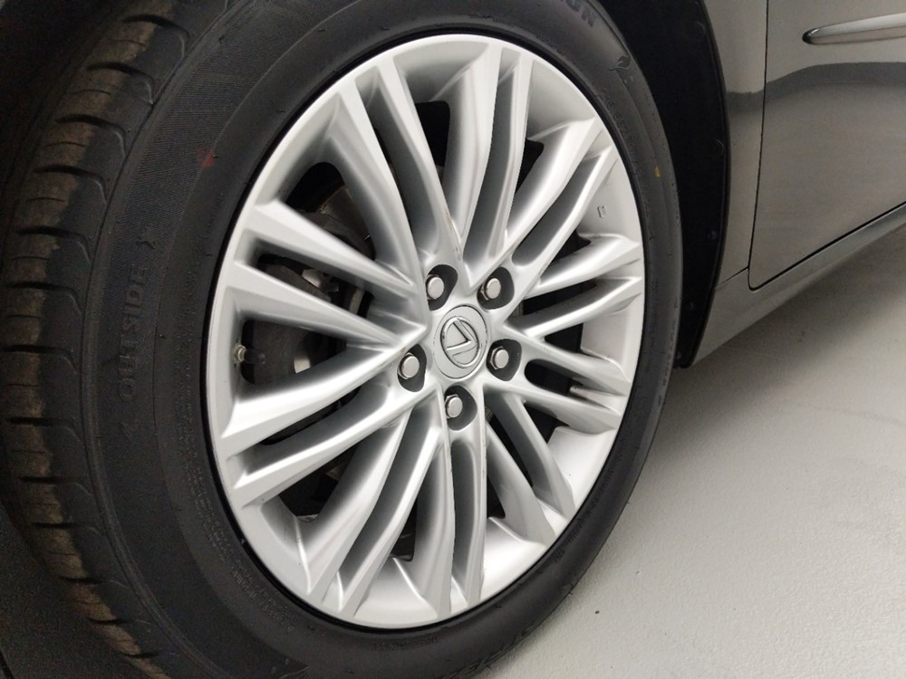 2016 Lexus ES 350 - Wheel