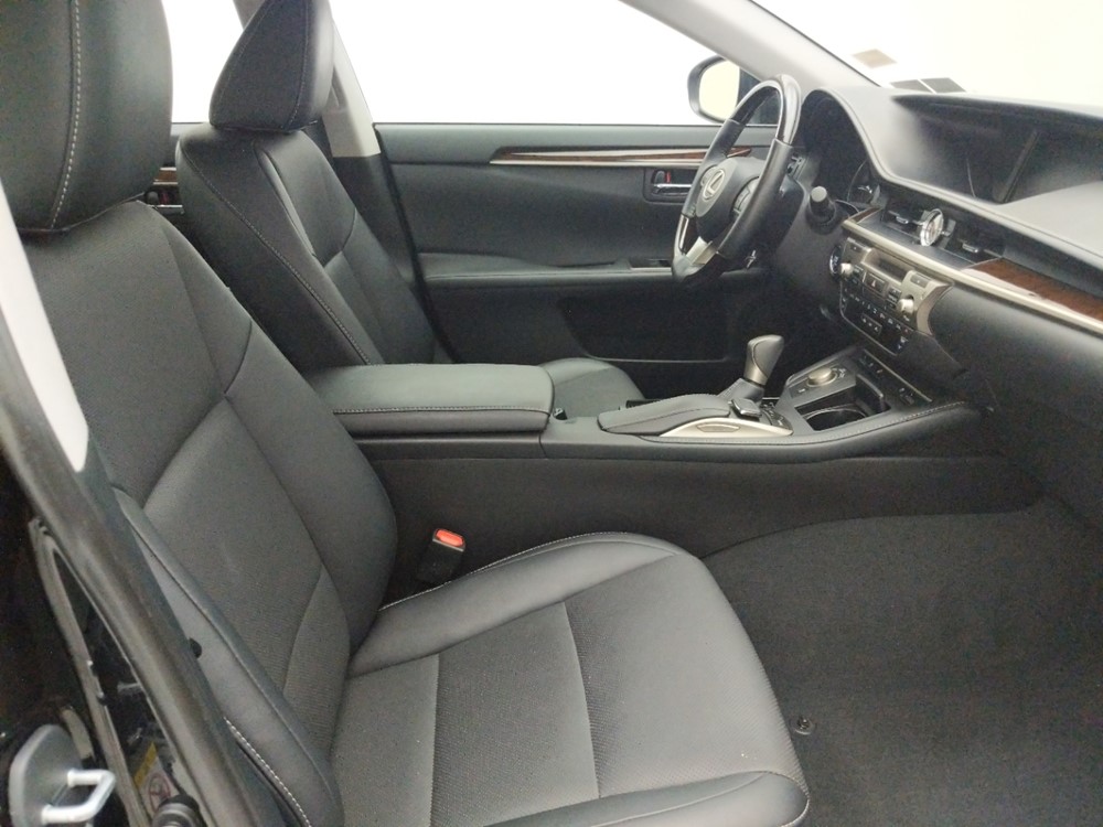 2016 Lexus ES 350 - Passenger Front Seat