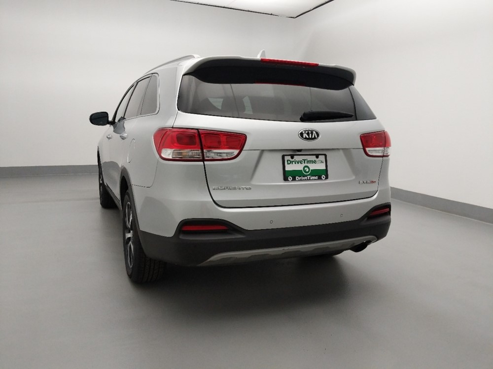 2016 Kia Sorento - Driver Rear Trunk