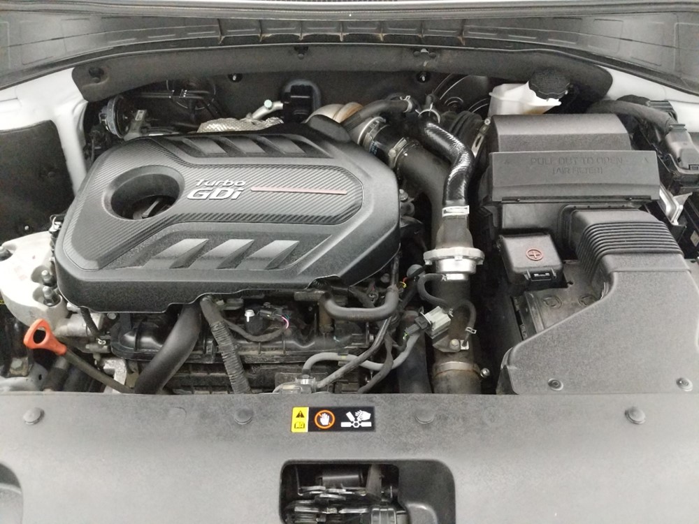 2016 Kia Sorento - Engine