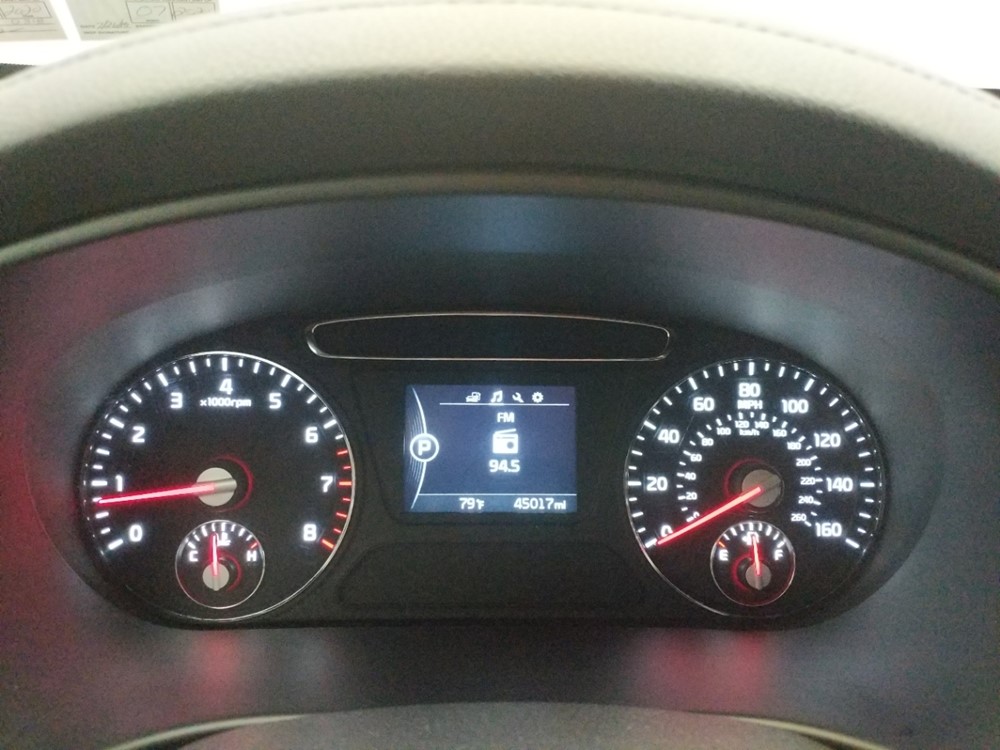 2016 Kia Sorento - Odometer Close Up
