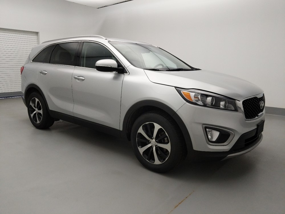 2016 Kia Sorento - Passenger Front Side