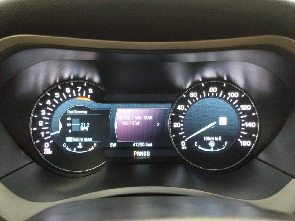 2016 Lincoln MKZ - Odometer Close Up