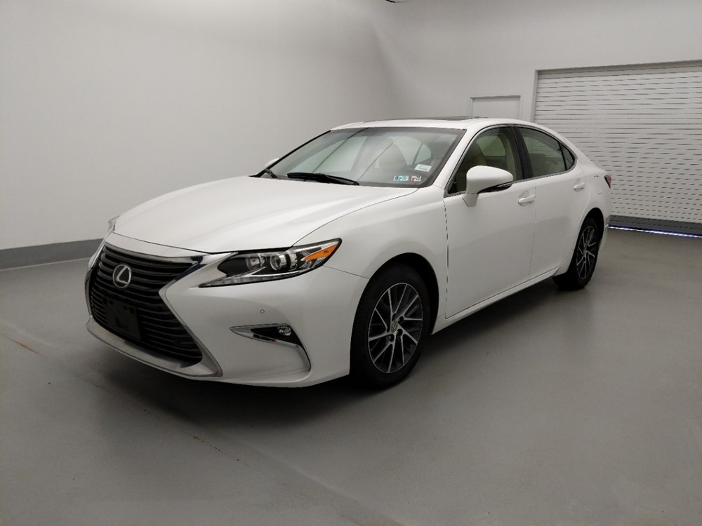 Used 2016 Lexus ES 350 Driver Front Bumper