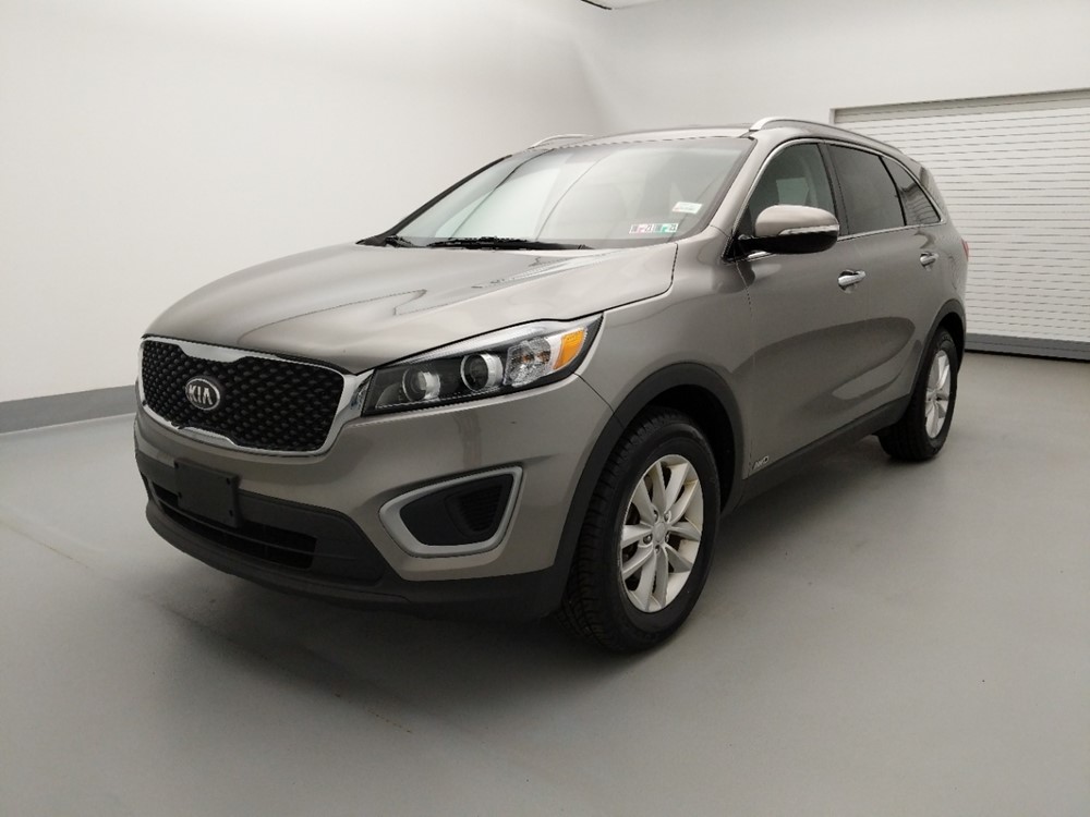 Used 2017 Kia Sorento Driver Front Bumper