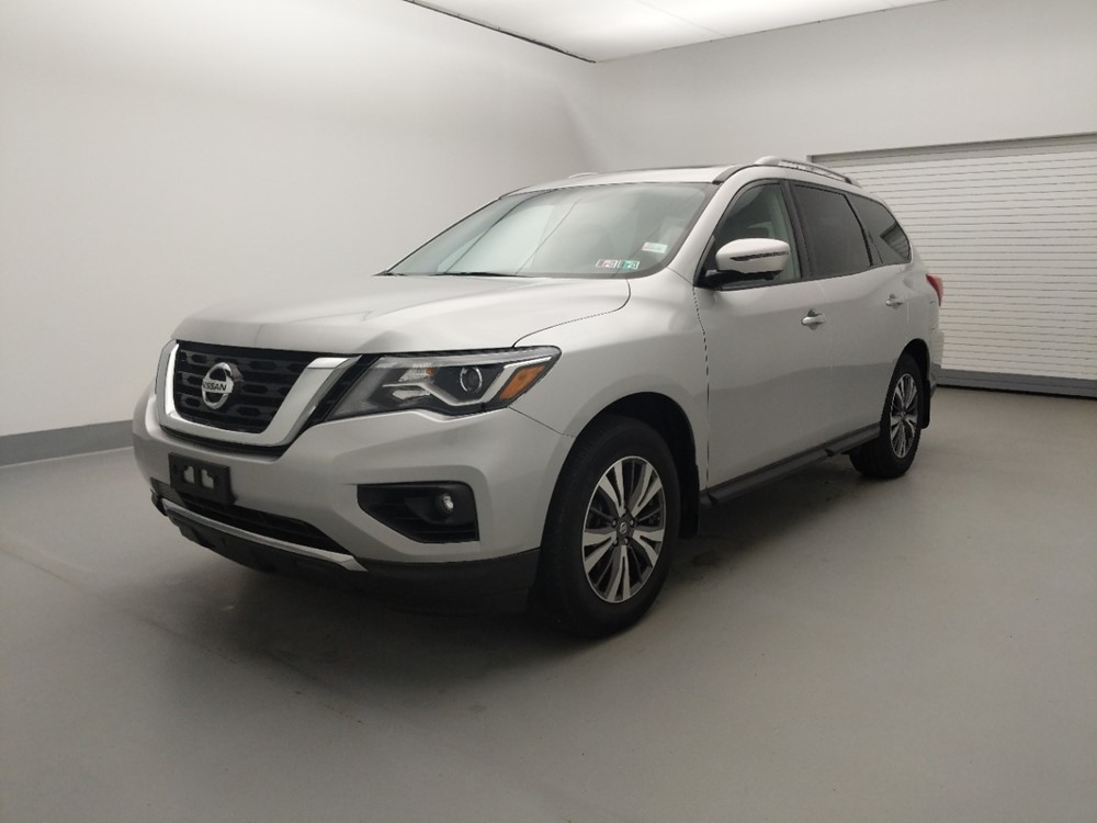 Used 2017 Nissan Pathfinder Driver Front Bumper