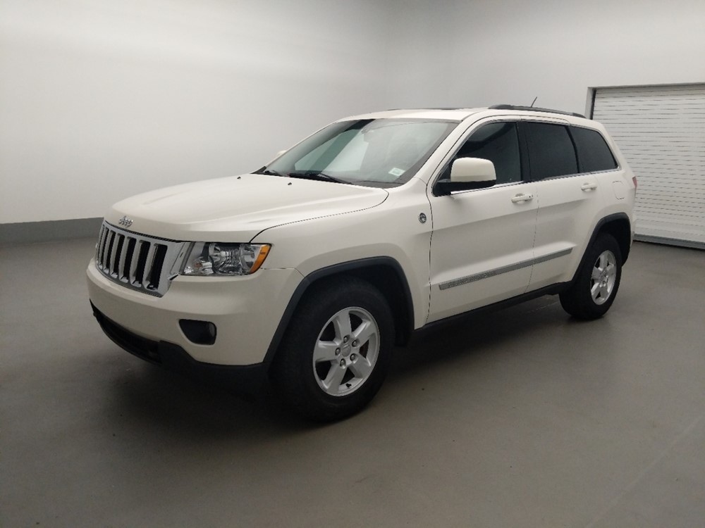 Used 2011 Jeep Grand Cherokee Driver Front Bumper