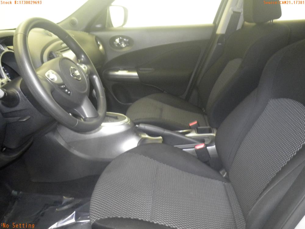 2016 Nissan JUKE - Driver Front Seat