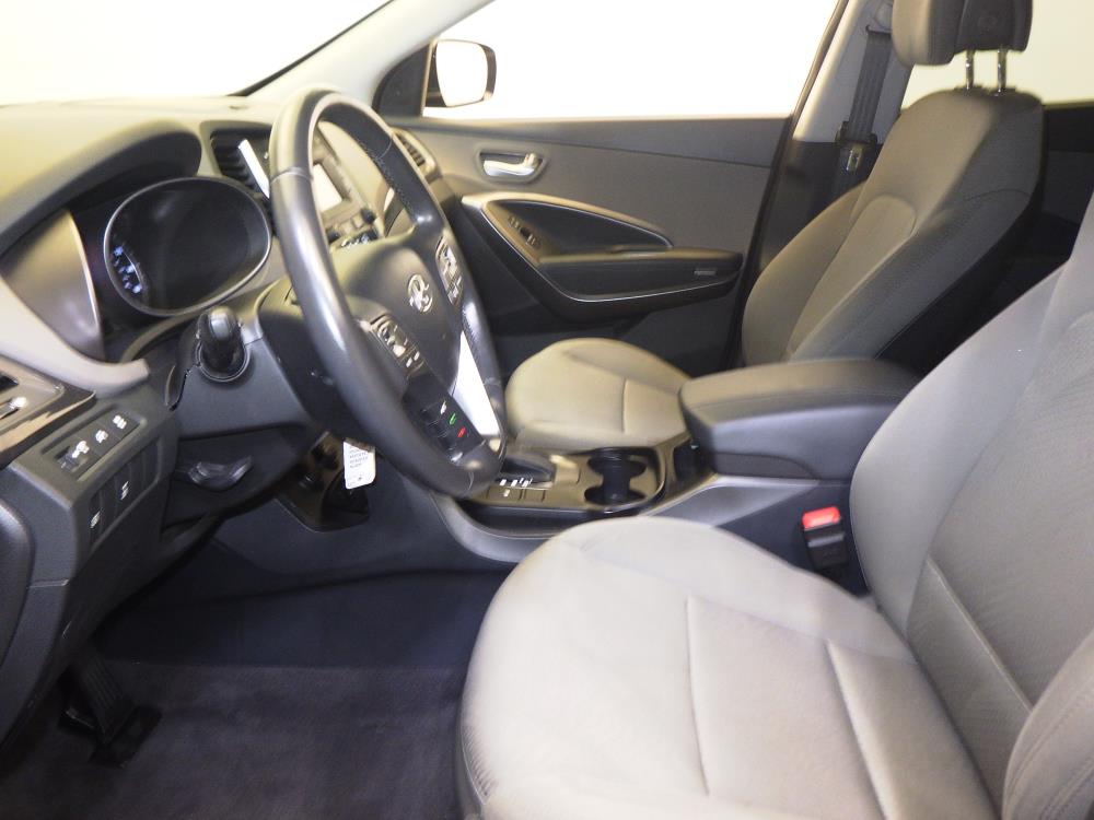 2014 Hyundai Santa Fe - Driver Front Seat