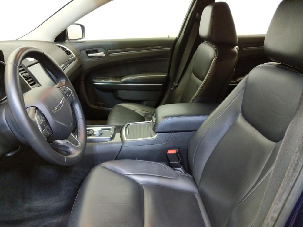 2016 Chrysler 300 - Driver Front Seat