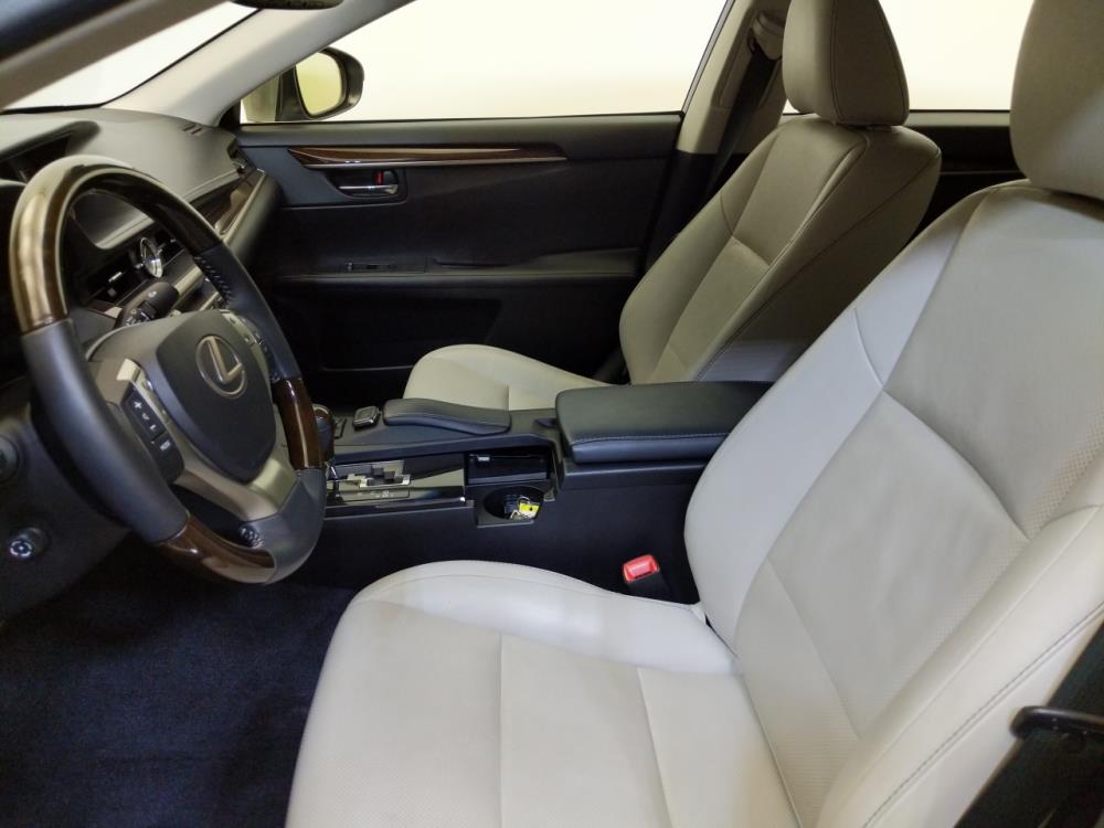 2015 Lexus ES 350 - Driver Front Seat