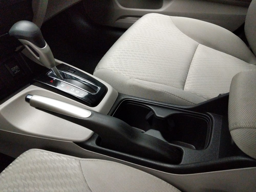 2015 Honda Civic - Center Console/Cup Holders