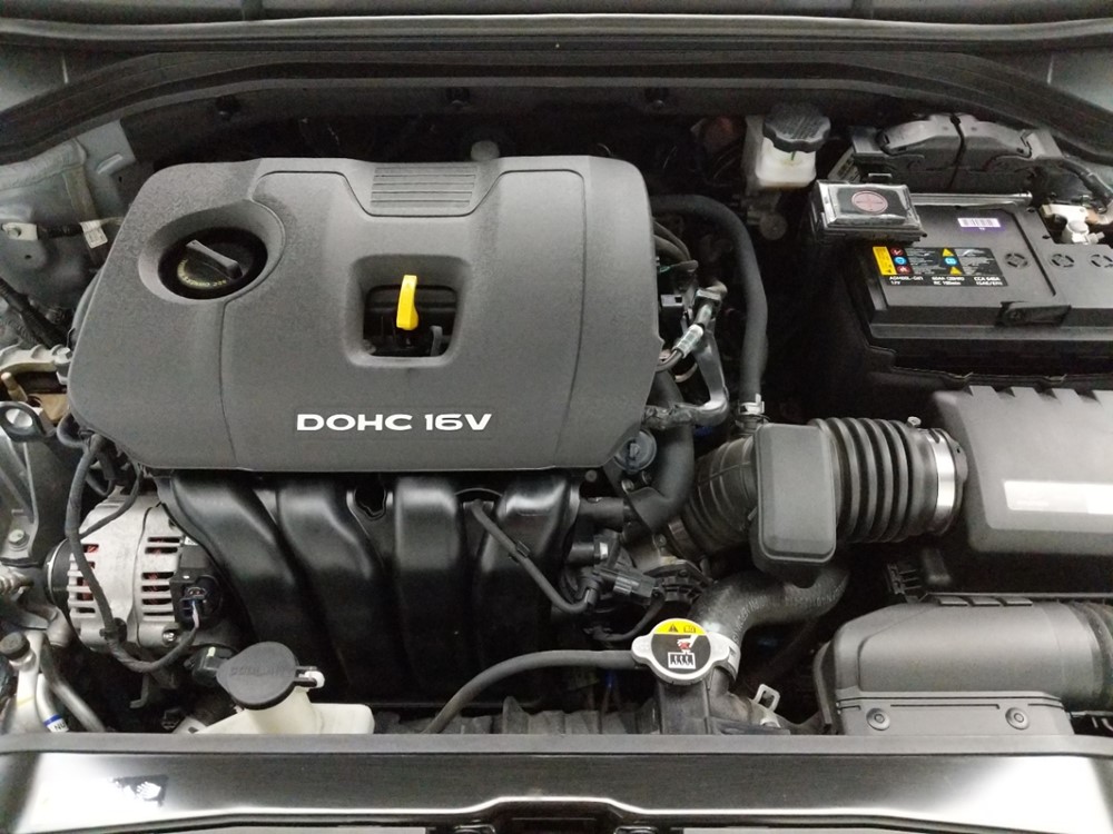 2017 Hyundai Elantra - Engine