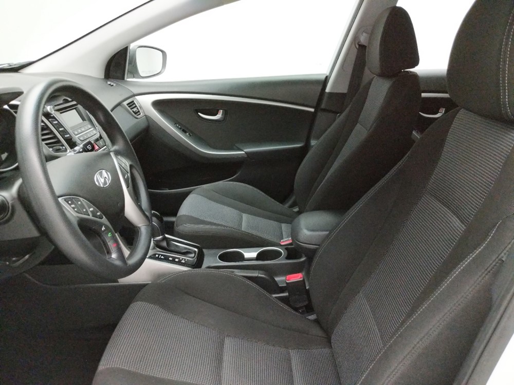 2017 Hyundai Elantra - Driver Front Seat
