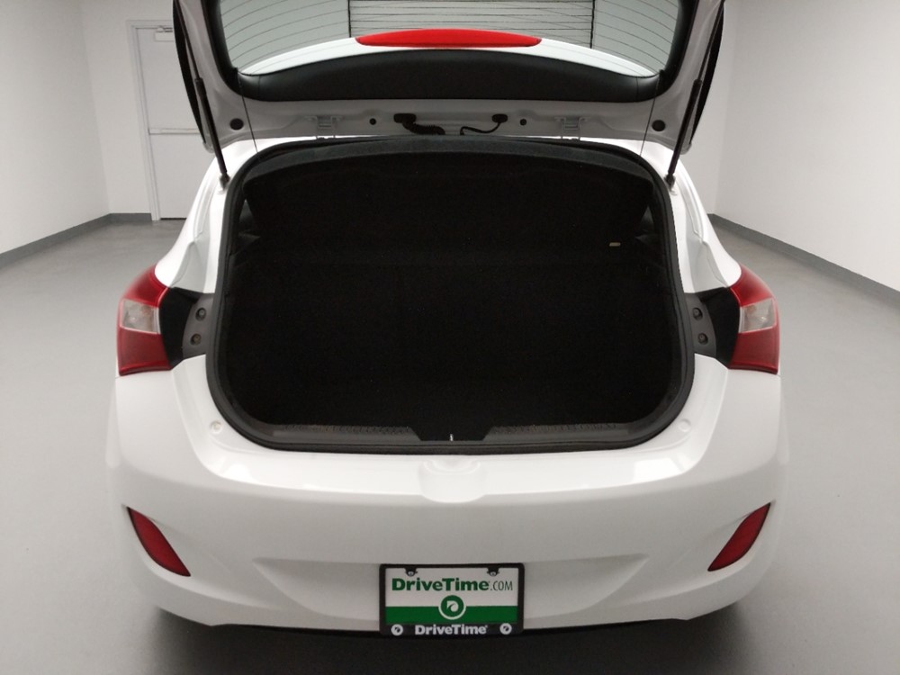 2017 Hyundai Elantra - Trunk