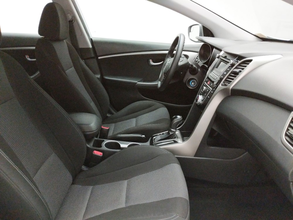 2017 Hyundai Elantra - Passenger Front Seat