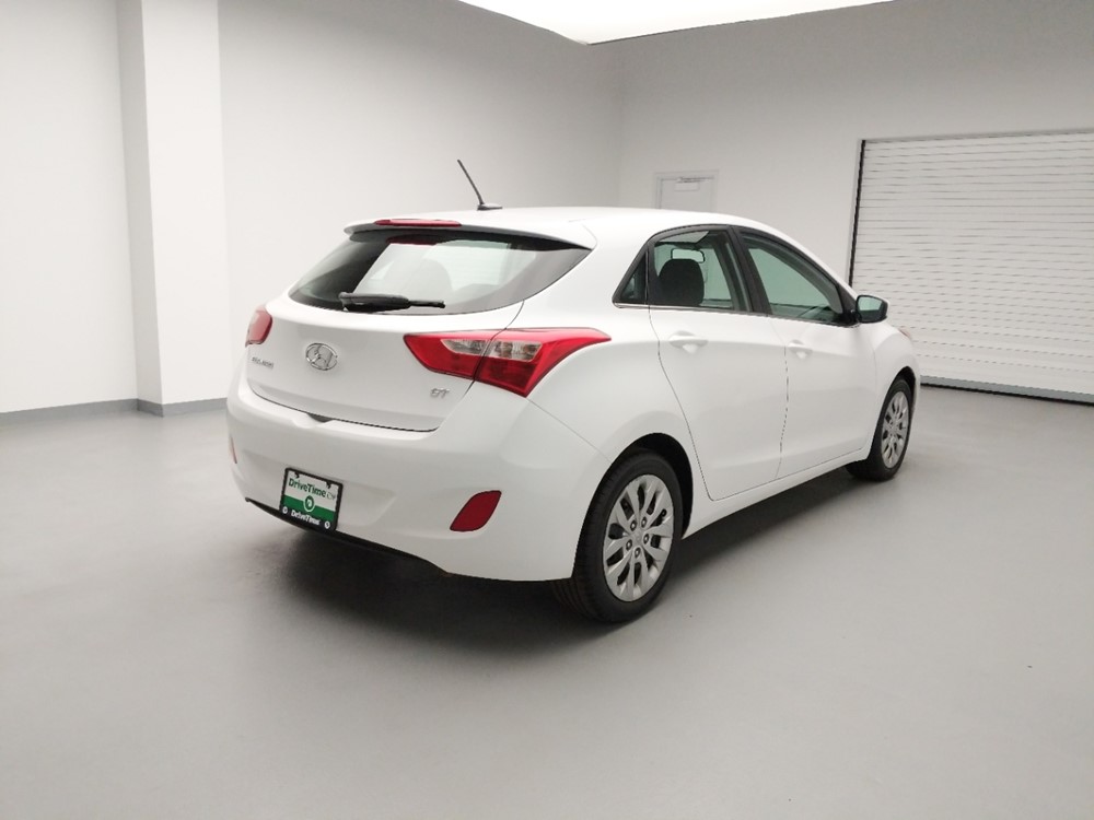 2017 Hyundai Elantra - Passenger Rear Bumper
