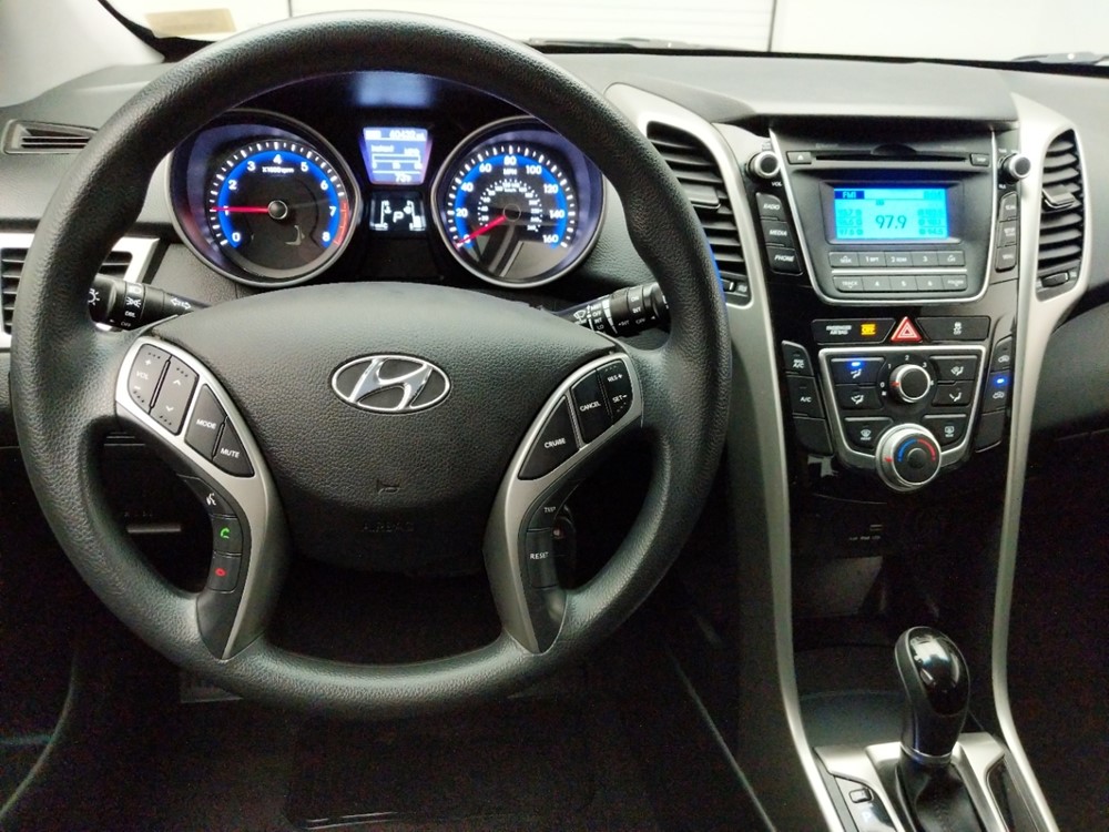 2017 Hyundai Elantra - Driver Dash