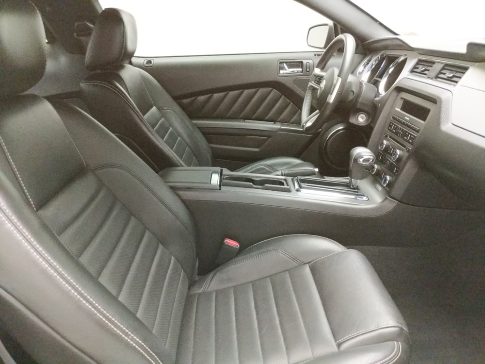 2010 Ford Mustang - Passenger Front Seat