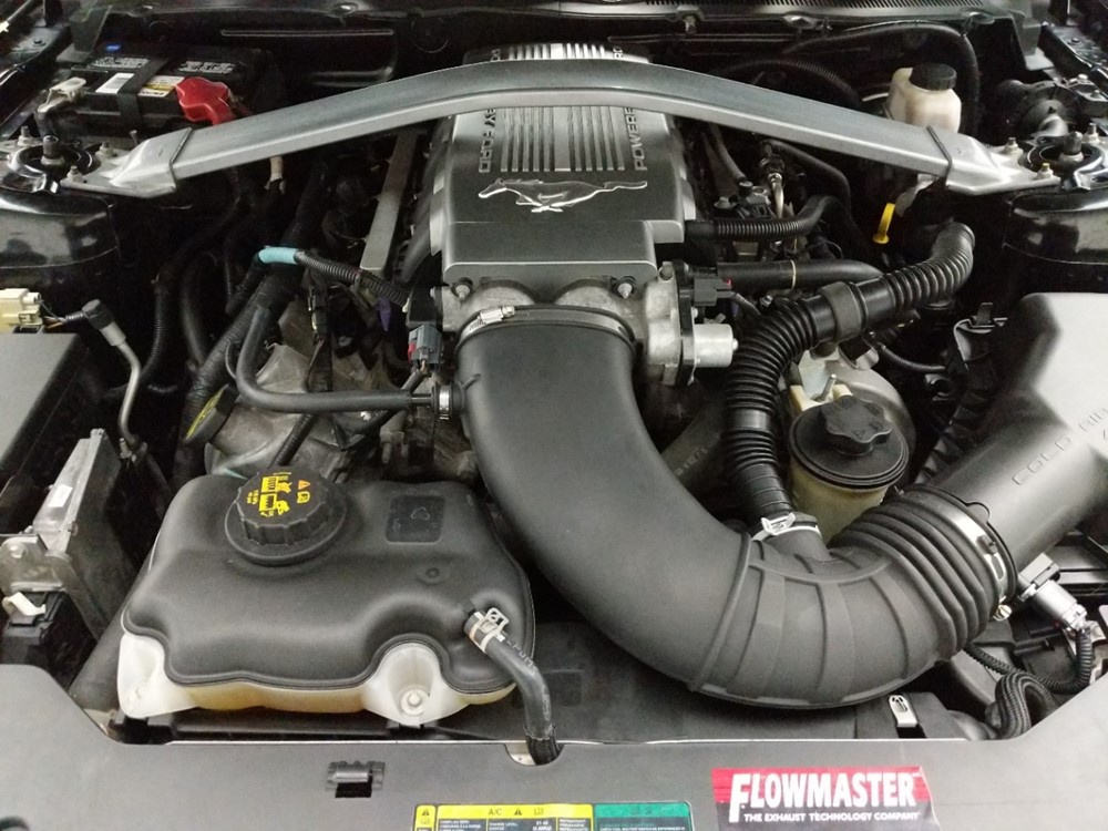 2010 Ford Mustang - Engine