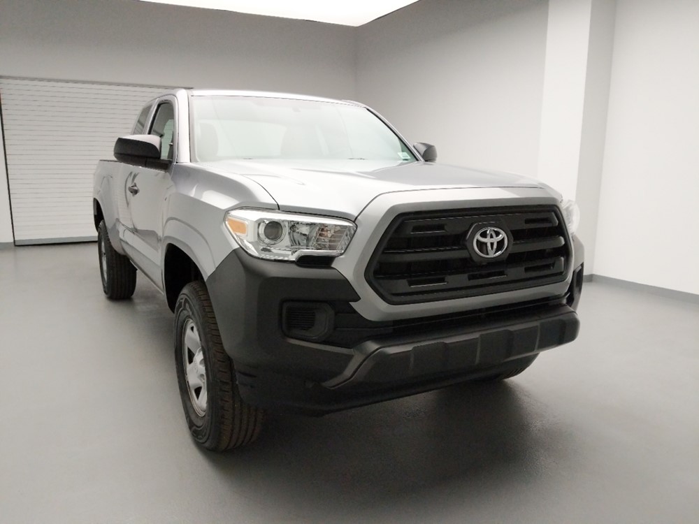 2017 Toyota Tacoma - Passenger Front Hood