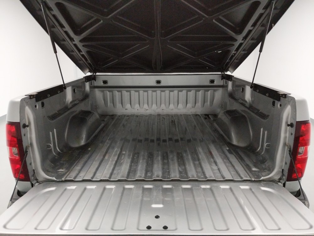 2013 Chevrolet Silverado 1500 - Trunk