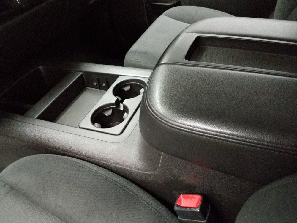 2013 Chevrolet Silverado 1500 - Center Console/Cup Holders