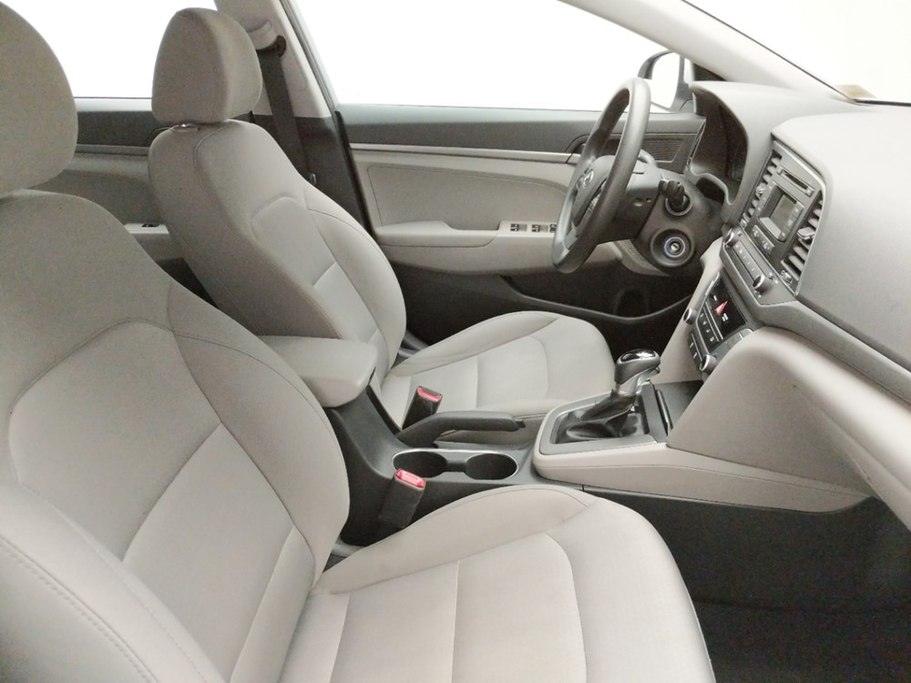 2017 Hyundai Elantra - Passenger Front Seat