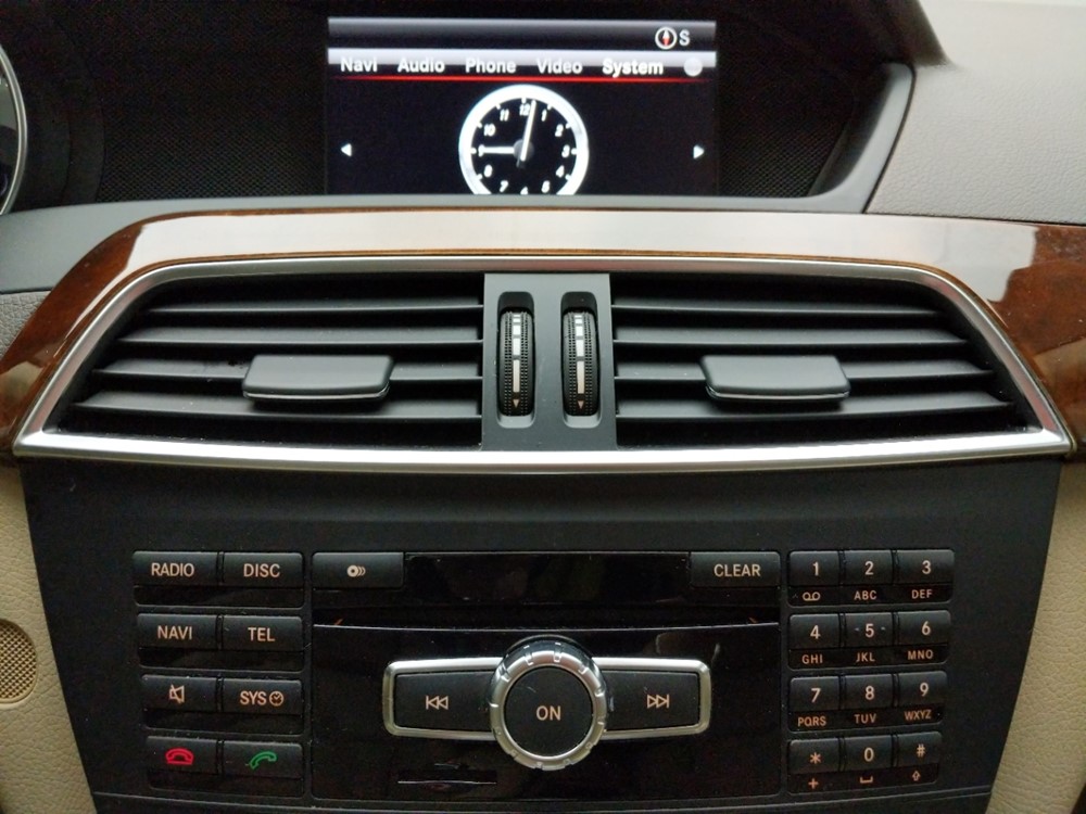 2014 Mercedes-Benz C300 - Stereo Package