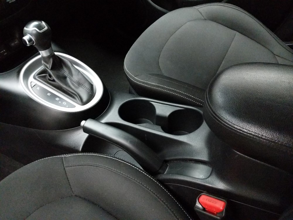 2015 Kia Soul - Center Console/Cup Holders